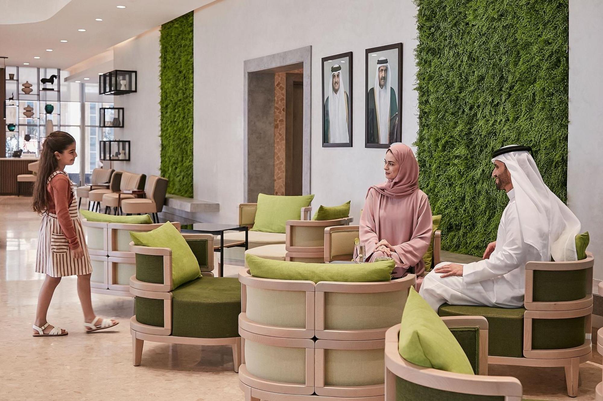 Element By Westin West Bay Doha Hotel Eksteriør billede The lounge at the airport